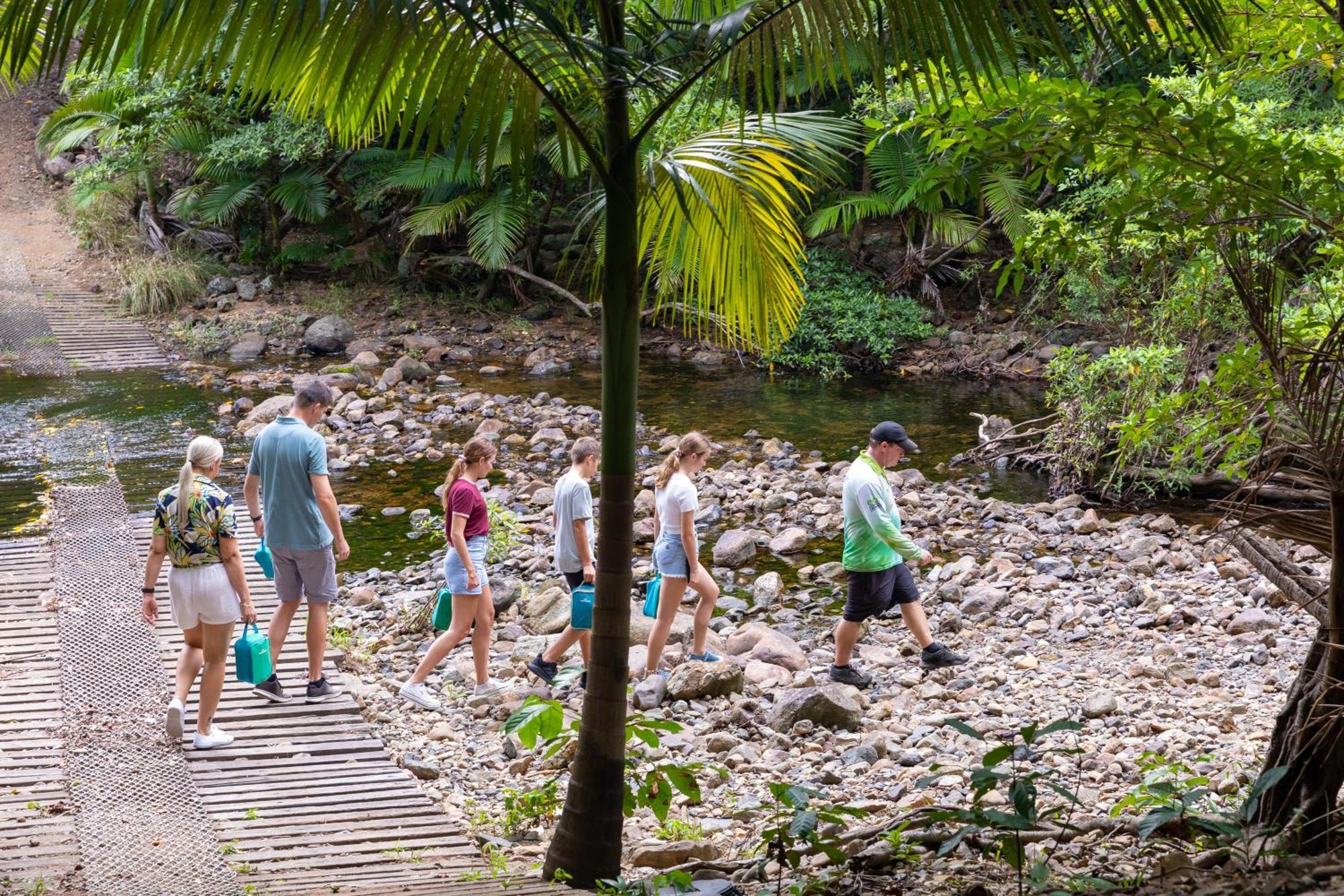 Shingley Beach Resort - Whitsundays Airlie Beach Buitenkant foto